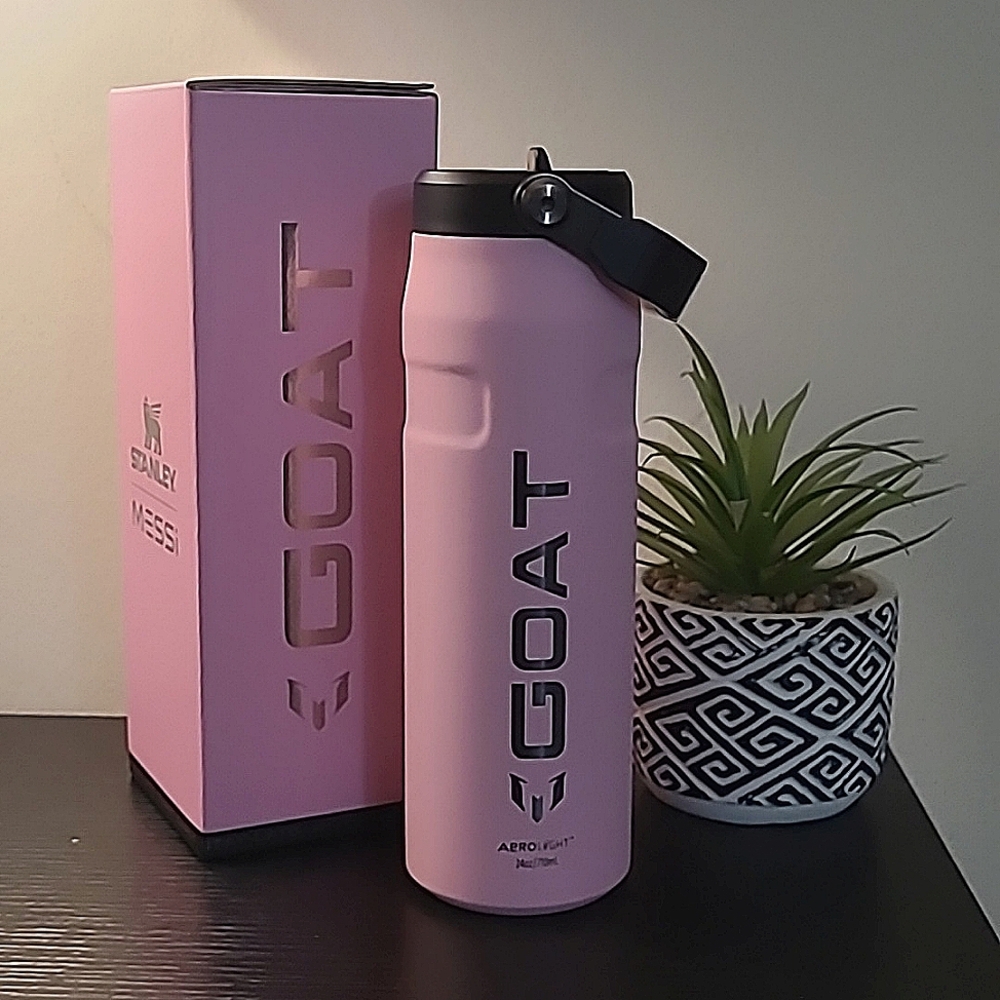 Stanley x Messi ICEFLOW BOTTLE